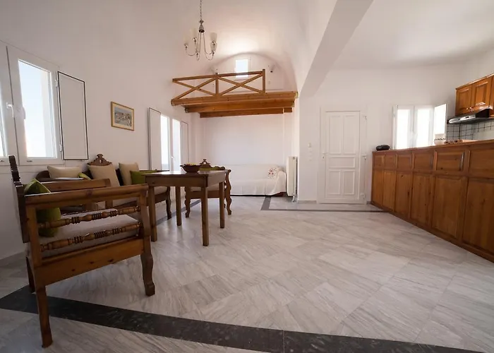 Altea Daire Fira (Santorini)