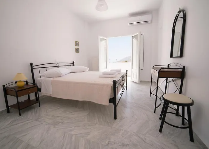 Altea * Fira (Santorini)