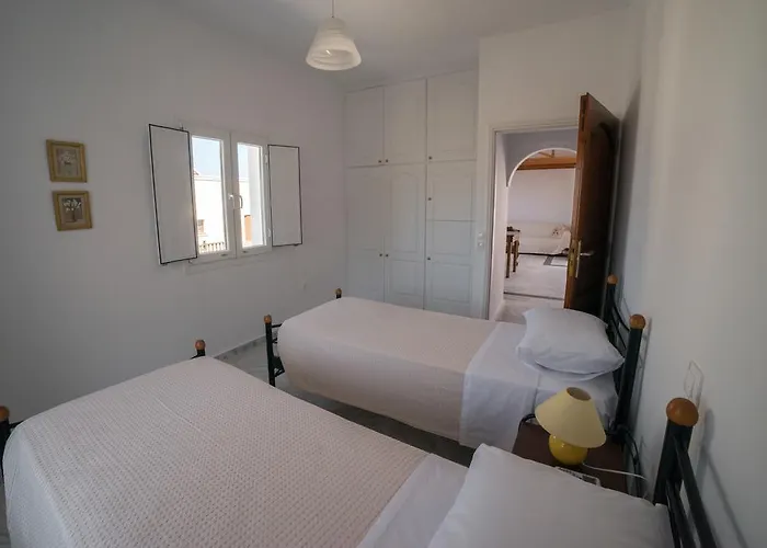 Altea * Fira (Santorini)